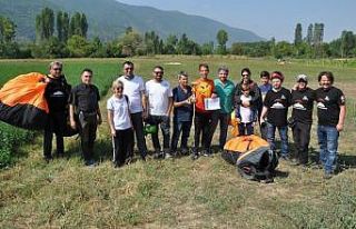 Simav’da Yamaç Paraşütü Festivali