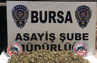 Turşu bidonuyla uyuşturucu servisi