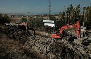 VASKİ ekibinden kanalizasyon çalışması