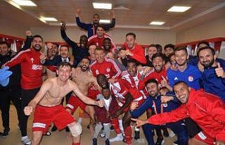 Sivasspor liderliğe alıştı