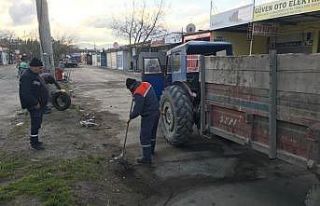 Burhaniye’de Sanayi Sitesi temizlendi