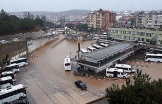 Erdek otogarı yıkıma hazır