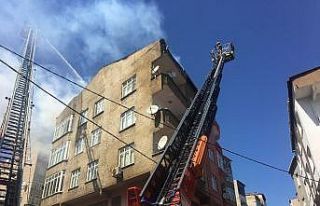 Beyoğlu’nda korkutan yangın