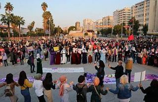 Adana’da kadınlardan yürüyüş