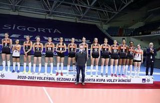 VakıfBank kupasının aldı