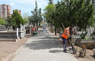 Talas’ta mezarlıklara özel çalışma