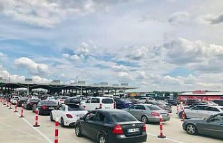 Kapıkule’de bayram yoğunluğu