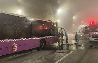 Taksim tünelinde otobüs yangını