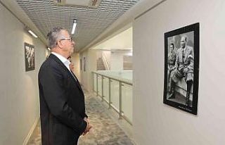 Atatürk’ün fotoğrafları Gaziemir’de