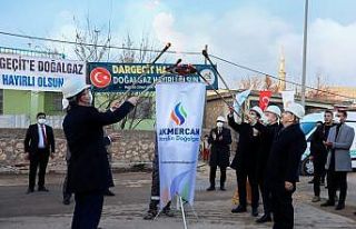 Dargeçit doğalgaza kavuştu