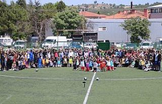 Gediz’deki futbol turnuvasına ilgi