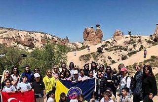 Kolej öğrencileri Kapadokya gezisinde