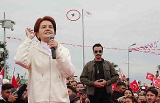 Meral Akşener, Samsunlularla buluştu