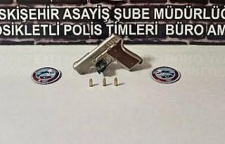 Şüpheli şahıslar silahlarla yakalandı