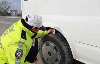 Alaçam’da kış lastiği uygulaması