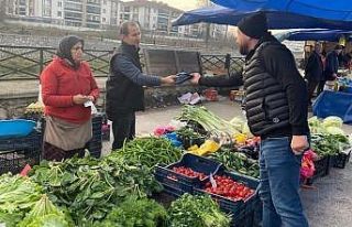 Pazarcı esnafına bere dağıttılar