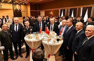 Isparta’da bayramlaşma programı
