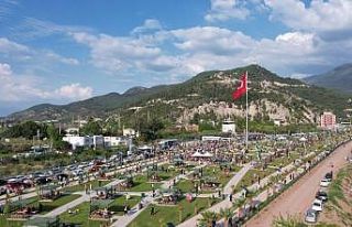 Osmaniye Belediyesi’nden karne şenliği