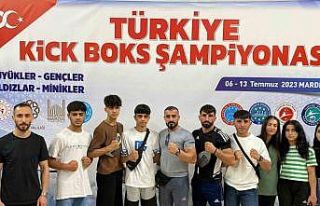 Kick Boks’ta Elazığ rüzgarı