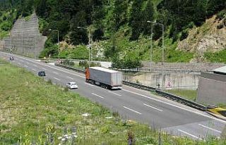 Tatilcilerin dönüş yolculuğu başladı