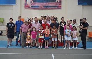 Afyonkarahisar’da tenis turnuvaları tamamlandı