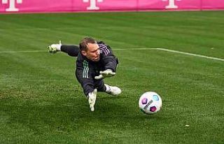 Manuel Neuer, antrenmanlara başladı