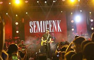 Semicenk Manisa’yı salladı