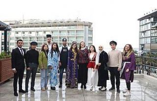 DEÜ, Birleşmiş Milletler gibi