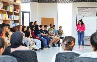 Diyarbakır’da öğrencilere motivasyon semineri