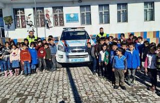 Jandarmadan öğrencilere trafik eğitimi