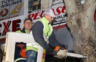 Çark Caddesi’nde gece mesaisi