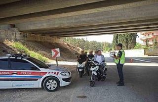 Jandarmadan motosiklet sürücülerine denetim