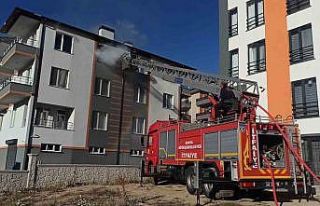 Konya’da apartmanda yangın paniği