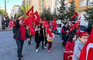 Öğrencilerden anlamlı yürüyüş