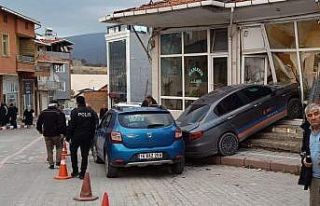 Domaniç’teki ilginç kaza kamerada