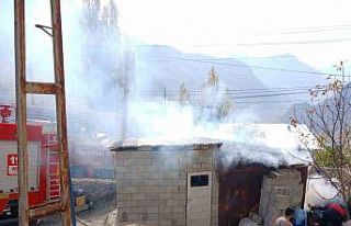 Hakkari’de tandır evi yangını