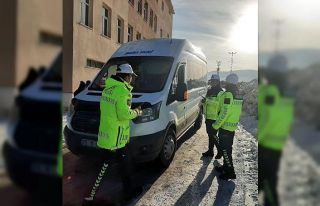 Çıldır’da öğrenci servisleri denetlendi