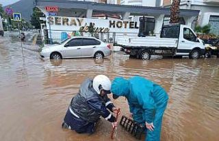 Marmaris’te yağmur mesaisi