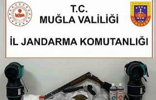 Uyuşturucu operasyonunda 2 tutuklama