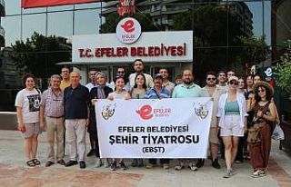 Efeler’in sanat yüzlerine ödül