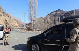Olur’da jandarmadan asayiş uygulaması