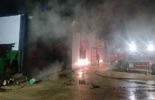 Samsun’da koltuk imalathanesinde yangın
