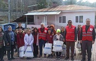 Depremzede öğrencilere kış desteği