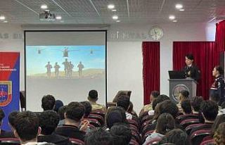 Lise öğrencilerine Jandarma anlatıldı