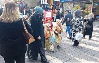 Minik yeniçerilerden Ramazan yürüyüşü