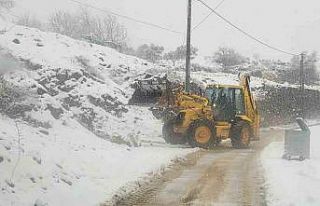Mudanya Belediyesi’nden kar mesaisi