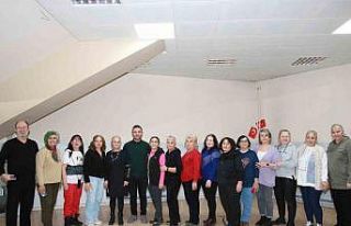 Tiyatroda hünerlerini sergileyecekler