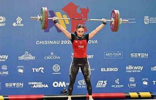 Cansel Özkan’dan bronz madalya