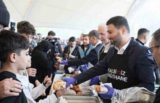 Kağıthane’de balık ekmek ziyafeti