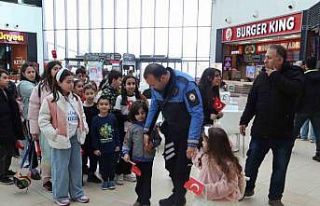 Polis çocuklarına özel etkinlik